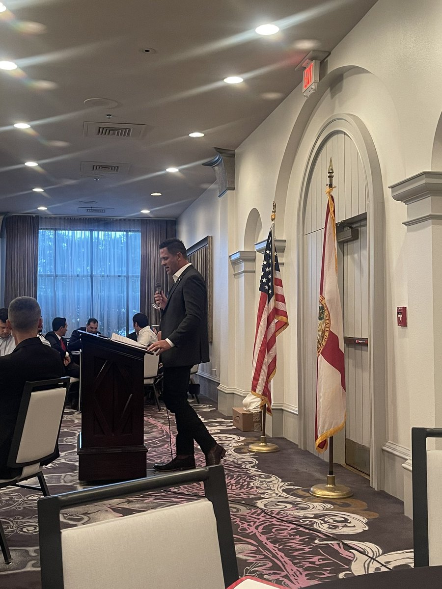 FFCR's tweet photo. FFCR was proud to represent at the @floridayrs convention yesterday!  We are proud of the new board and can’t wait to foster a partnership that will grow the Republican movement! #YoungGOP #YoungRepublicans https://t.co/6sGsG19AId