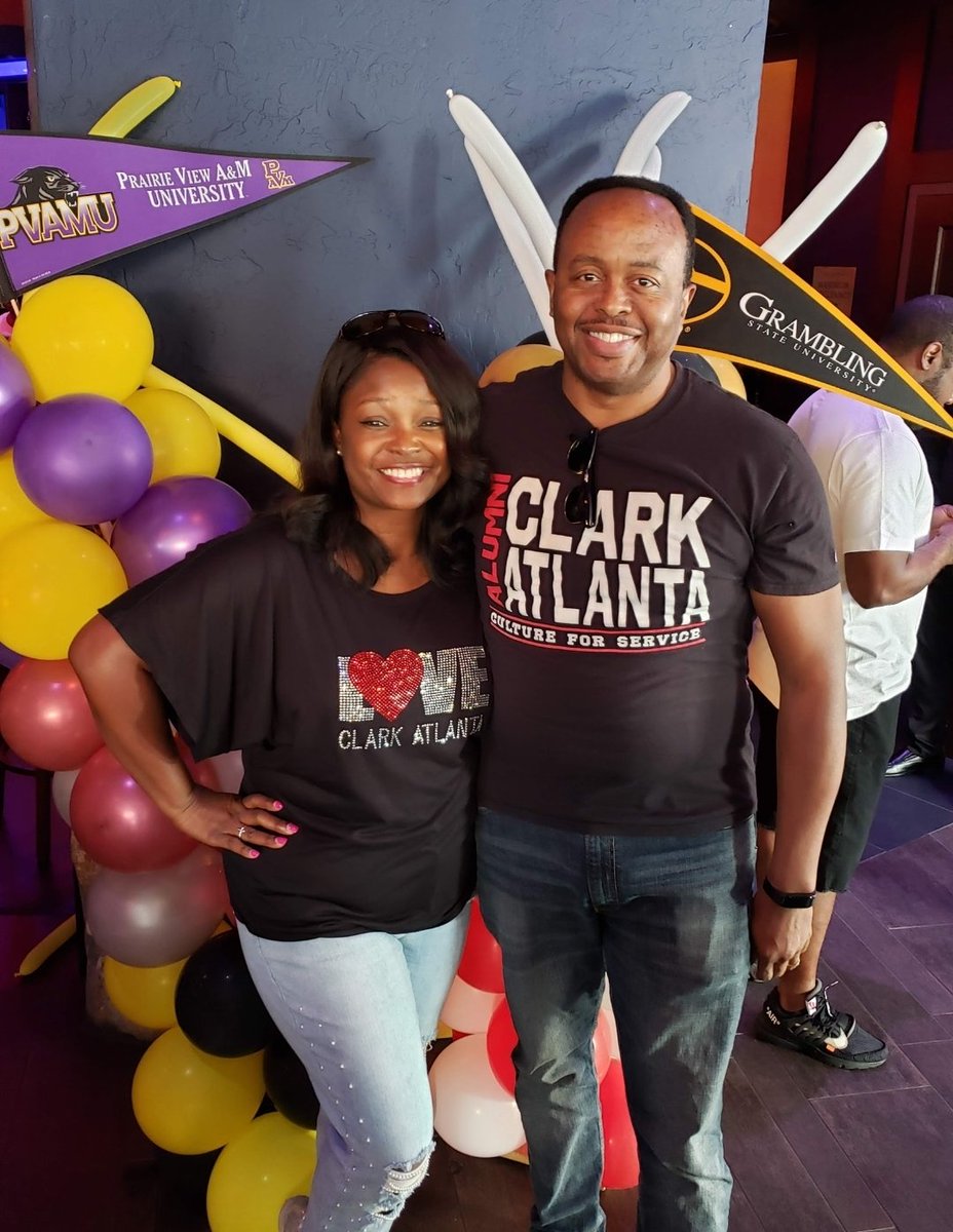 michellem1908's tweet photo. We are one...Happy 29th Anniversary honeylove! #MeeksFam4 #CAULOVE  06.27.92
#ThankfulGratefulBlesssed https://t.co/fv6yd5K9ZG