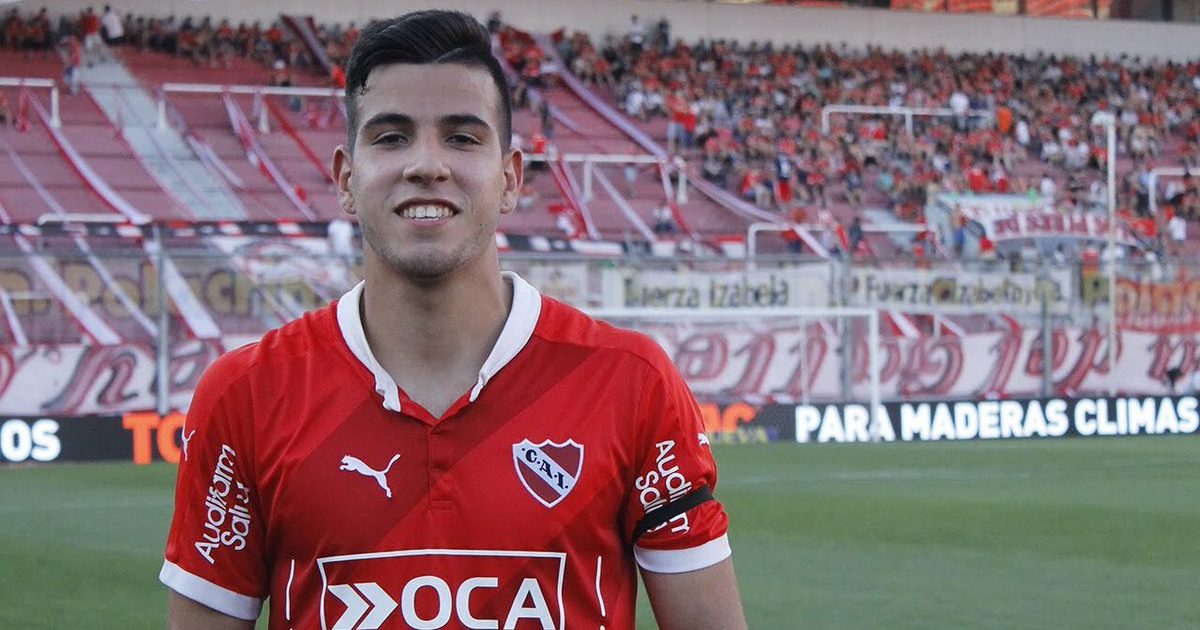 Futbol3co's tweet photo. Confirmado 🚨
El delantero argentino, Nicolás Messiniti (25), es nuevo jugador del Once Caldas✅.
El lunes llegará a Manizales para realizarse los exámenes médicos y poder firmar con el conjunto 'blanco'✍️.
Proviene de Independiente de 🇦🇷 .
#OnceCaldas #Fichajes #Messiniti https://t.co/yhPG2IFGho