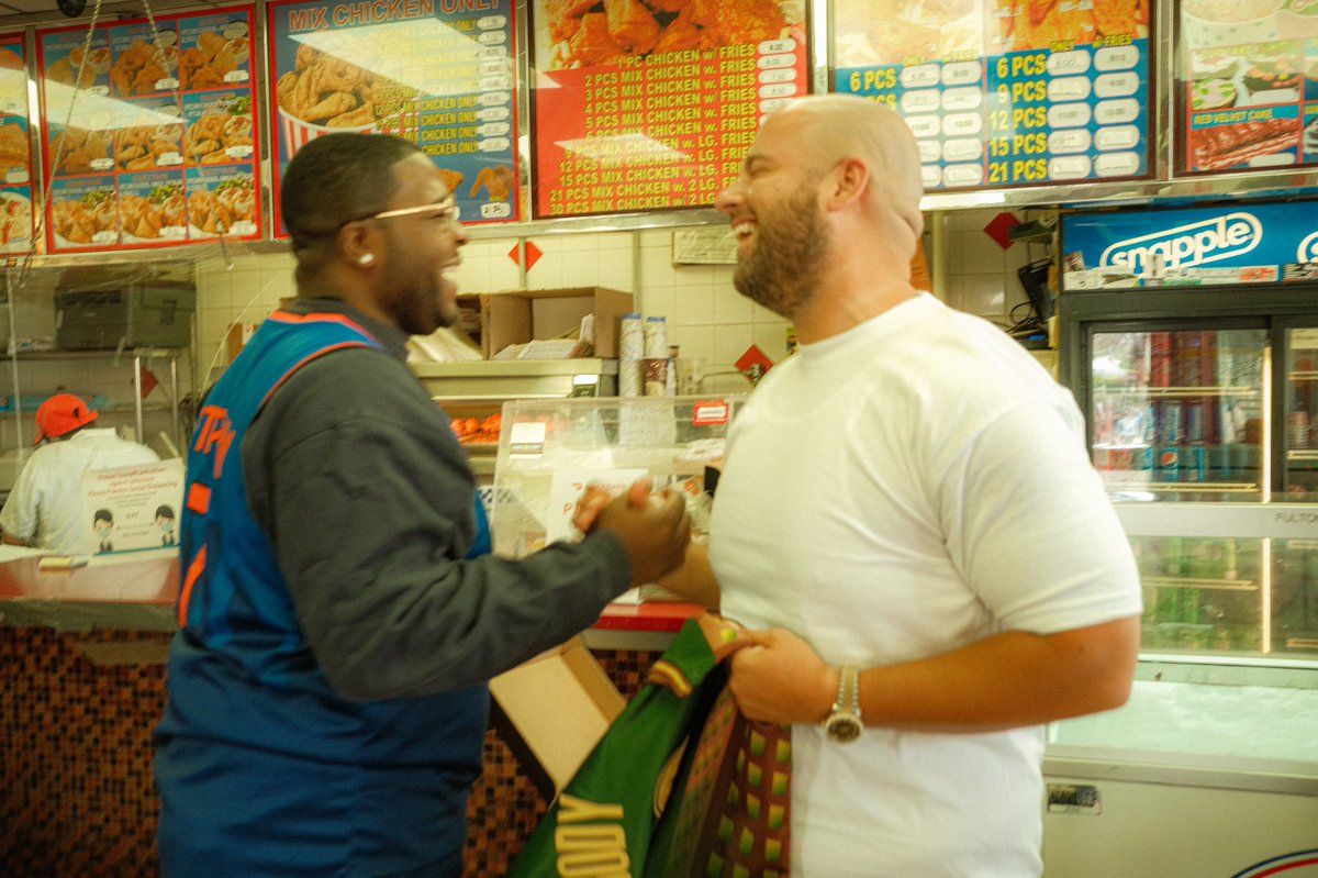 StarkyNYC's tweet photo. BRONX SITUATIONS w/ @BigBodyBesNYC - https://t.co/8pK7spl1WB https://t.co/jfGSZw2fT4