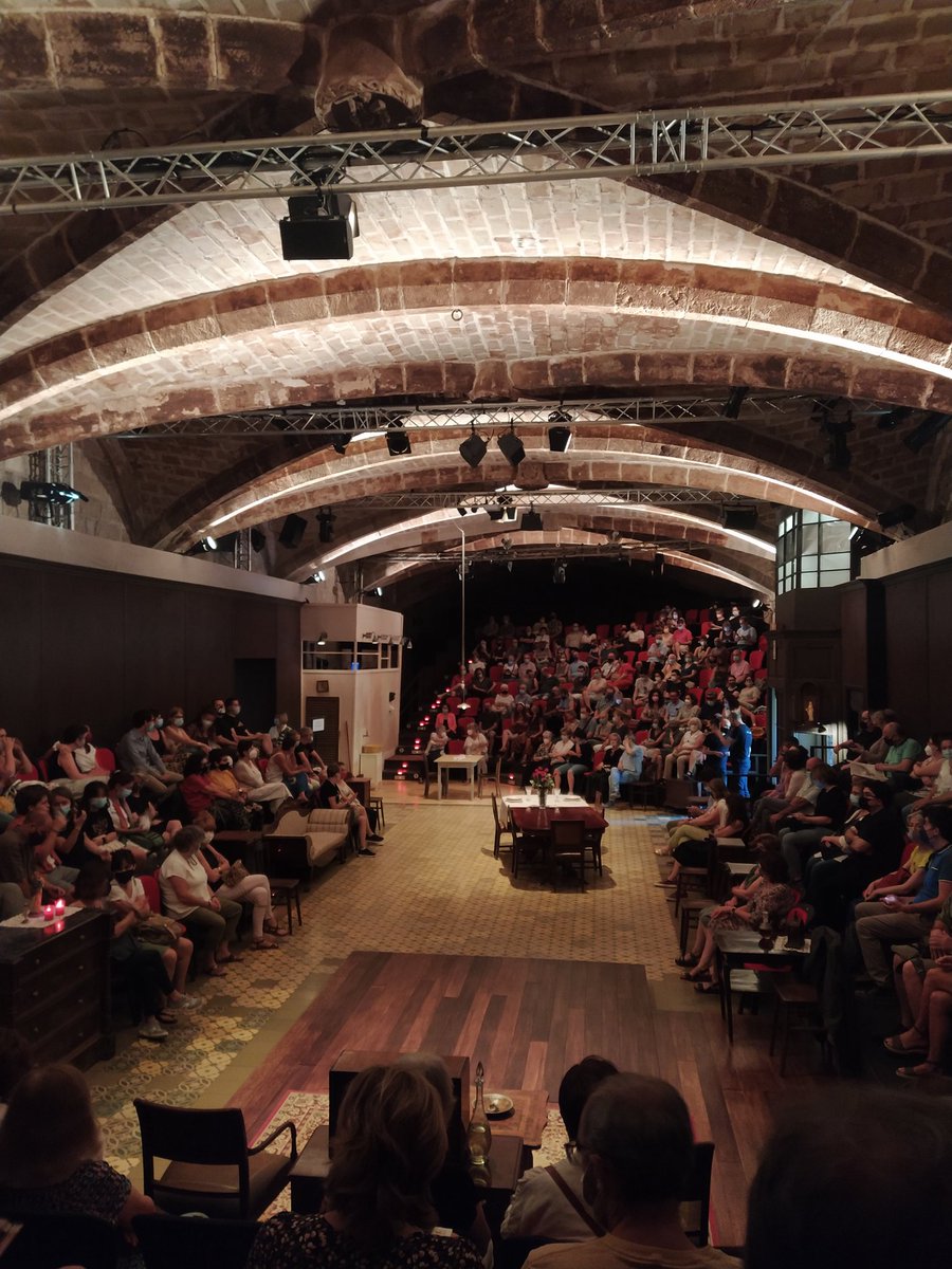 Que bèstia el que fan la @clara_segura, en <a href="/IannielloEnrico/">Enrico Ianniello</a>! Gràcies per remoure'ns els sentiments de forma tan brutal. Quin espectacle! Filumena Marturano de @cia_laperla29 👏👏👏