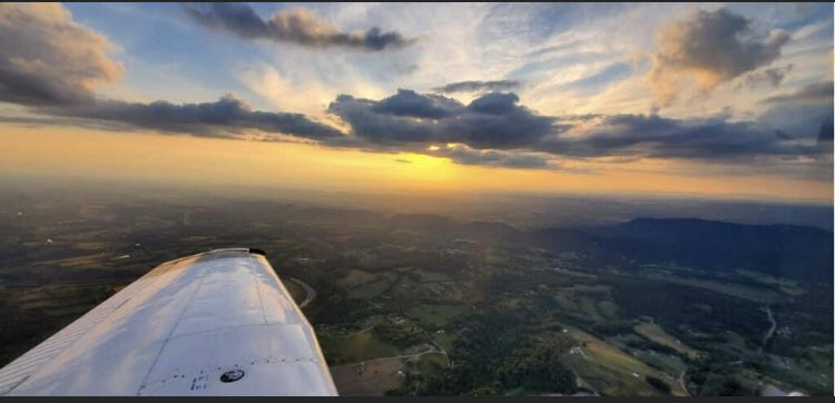 FFOA_Org's tweet image. There is nothing like and airborne sunset, or sunrise to show the beauty of #flying.  Becoming a #pilot can go from dream to reality and we were going to help make those dreams come true for #underprivileged #teens who would never get the chance otherwise.  #followyourdreams