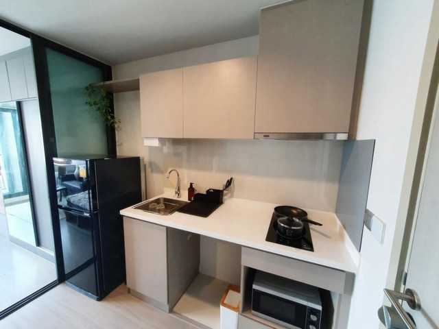 TaiProperty's tweet photo. ให้เช่าคอนโด ไลฟ์ ลาดพร้าว ห้อง 26.5 ตรม.เฟอร์ครบ เครื่องใช้ครบ ตรงข้ามเซ็นทรัล ติดรถไฟฟ้า พร้อมอยู่ รหัส TR0356 ราคาค่าเช่า
13,500 บาท/เดือน ข้อมูลเพิ่มเติ่มคลิก : https://t.co/xBr5UC0QnB #ไลฟ์ ลาดพร้าว #คอนโดแถวลาดพร้าว #คอนโดติดรถไฟฟ้า #TaiProperty #T-Home #TeeHome https://t.co/OB5XQAXUYs