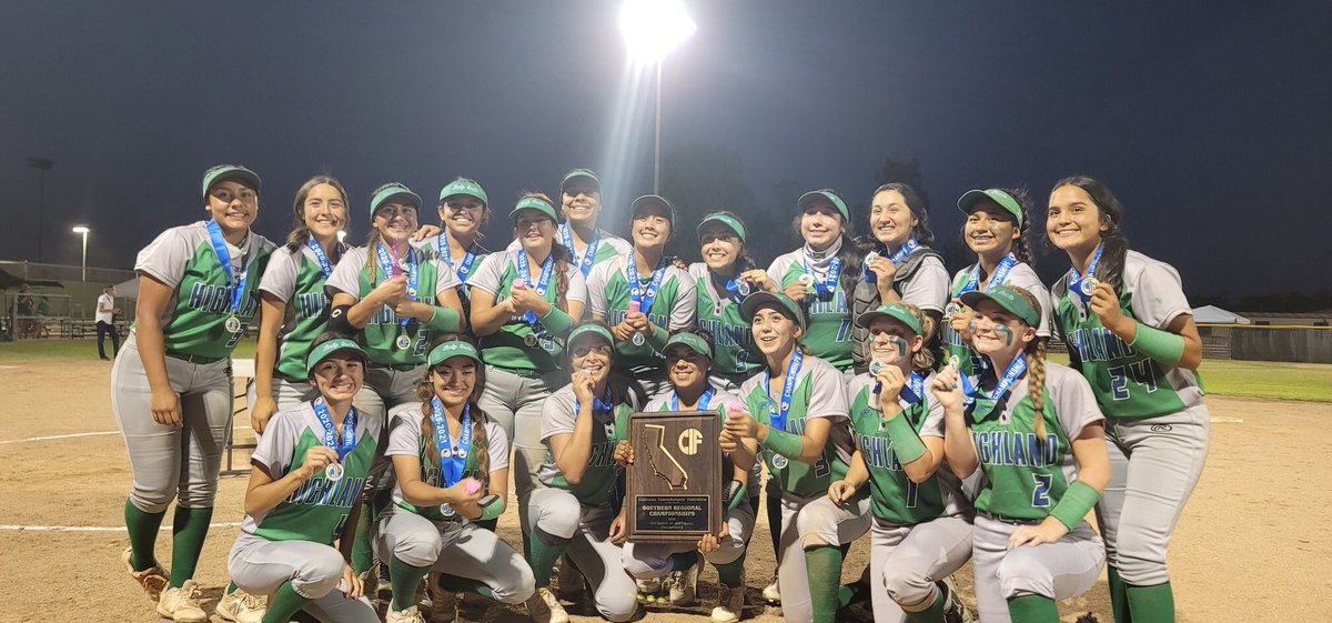 CIFState's tweet photo. 🏆 Congratulations to the Highland Scots 2021 CIF SoCal Softball Division IV Champions! https://t.co/lRvTAIdfnw