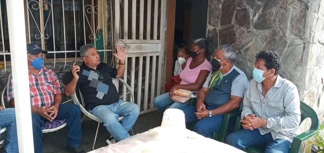 ACTIVISMO DE LA VERDADERA 
ACCIÓN DEMOCRÁTICA 
#PUERTOCABELLO El Equipo de Activismo Politico de Accion Democrática de la Parroquia Salom, en contacto directo con las comunidades de Piedra Blanca, Negro Primero, Redoma de Rancho Grande, 4ta Calle de Rancho Chico, y Polvorin.