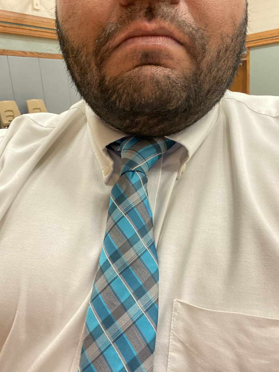 iamnyct0n01r's tweet photo. #tiecheck #beardcheck https://t.co/MdNyXMoUBC