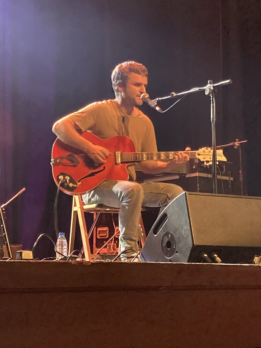 Txisko's tweet image. Gran tarde en #KaiolaFestibala viendo al gran @HannotMintegia(#Moxal),la grandísima @AinaraLeGardon y @EtxebarriaMusic . 👏🏼👏🏼🙌🏼🙌🏼👏🏼👏🏼