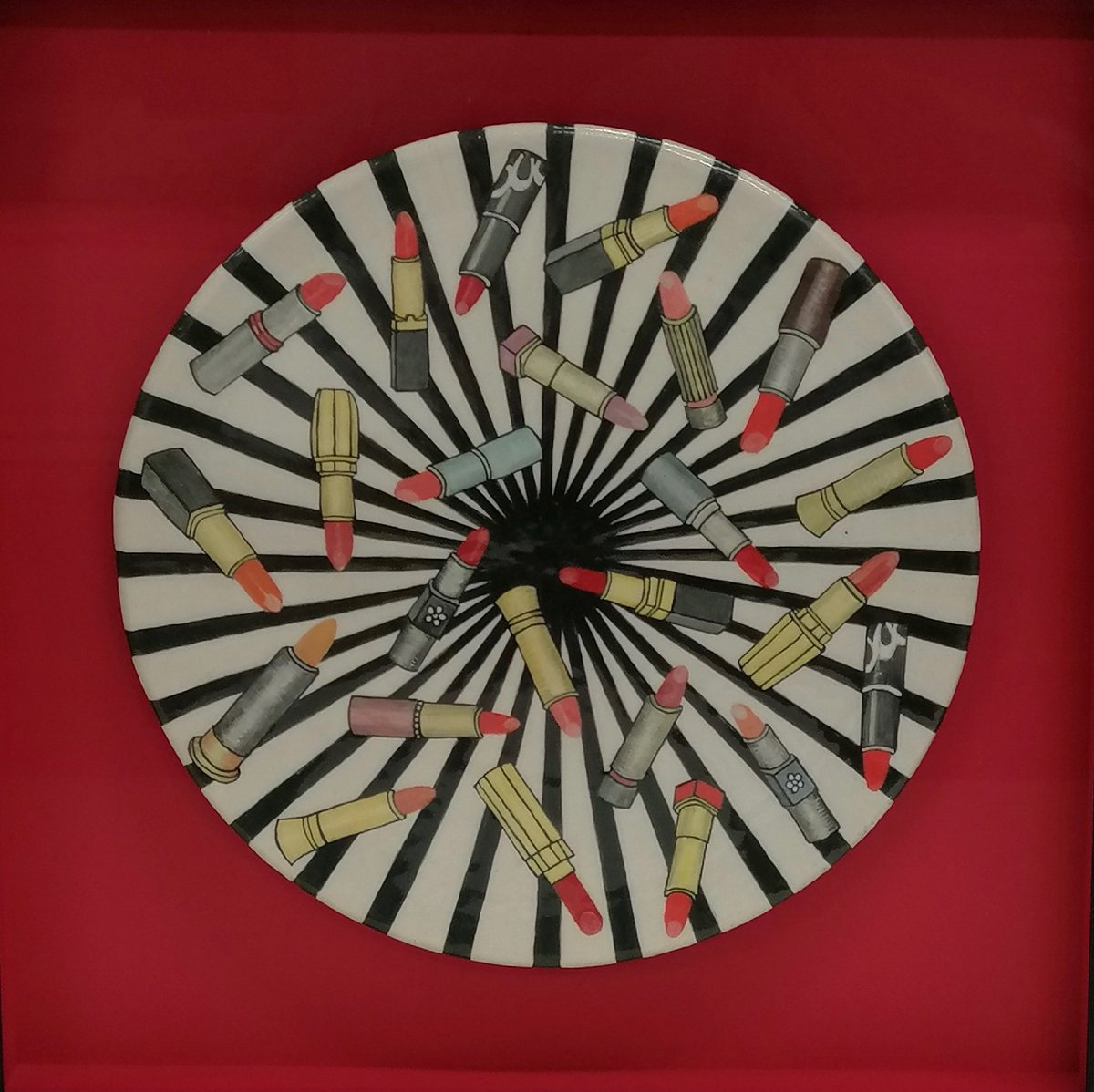 studioslipware's tweet photo. New plate….. The Lipstick Vortex goes to @messumsthebarn in #Wiltshire this week! 29.5 cm, bespoke box frame, lined in scarlet, by @Mount_Art in #Frome #slipware #kittyshepherd #lipstickart https://t.co/9cEAZ1GZwW