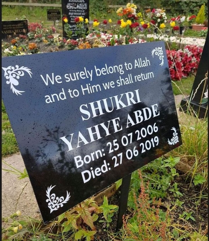 27.06.2019 is the day we lost a beautiful soul🕊️. A beautiful girl that was bullied and killed. A beautiful girl who was cherished by a lot of people. Shukri abdi a innocent beautiful girl who wanted to be a doctor, who loved going mosque, who loved helping her mother.