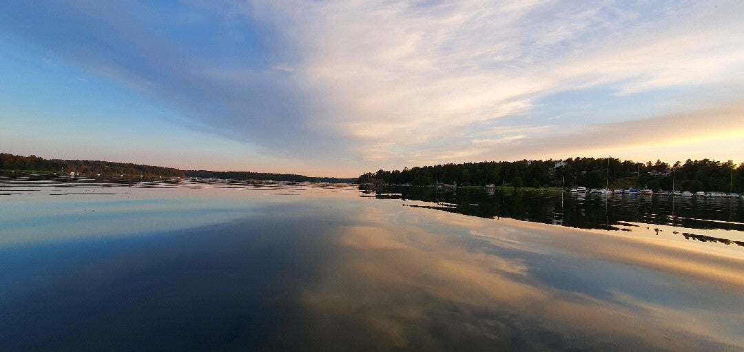 JohanOstrom's tweet image. I'm at Grisslinge havsbad in Värmdö, Stockholm swarmapp.com/c/fUUcQuCYnkt