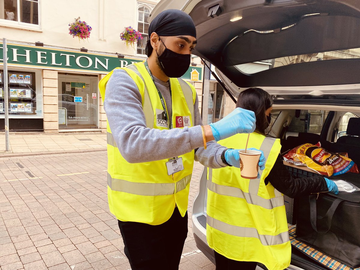 Amarjitsatwal's tweet photo. Sunday Seva!
This evening serving the rough sleeper community in town. 

Curry, rice and naan bread!

Thanks to our restaurant who wish to remain anonymous for providing the food this evening. 

#Northampton #ThisIsNorthants #NorthantsTogether #Northantshour #helpthehomeless https://t.co/Q8xbVLhKwV