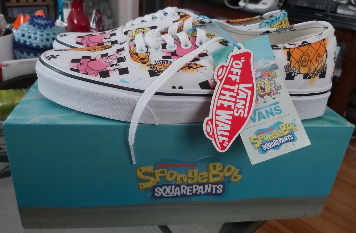 Byron//MusicSpam tweet media