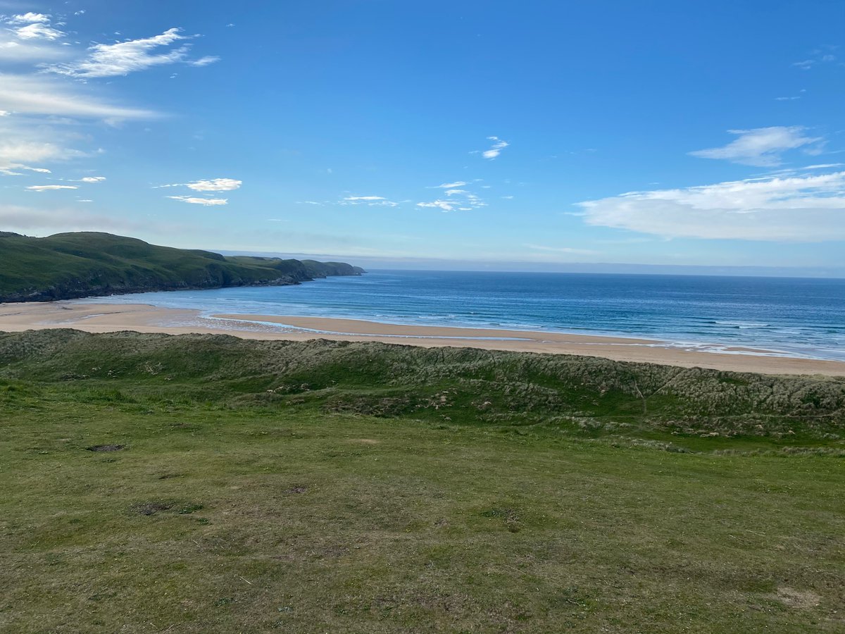 CaithnessIn's tweet photo. Strathy Beach π
#nc500 #visitscotland #highlands #sutherland #roadTrip #highlander #highlandcouncil #strathy #Scotland #ScottishByInclination #scenery #beaches #SundayMotivation #DAYS #DaysOfOurLives https://t.co/FCxYdCeCND