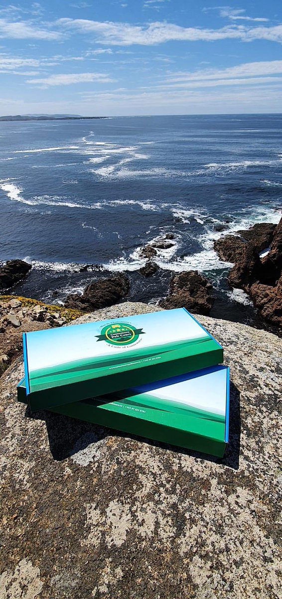 dmpr_galway's tweet photo. For peats sake!!! @SundayTimesFood  @RamblinRoisin lovely coverage #connemarapubtours #giftbox with lovely #Connemara peated #whiskey @micildistillery #gin #poitin @ManofAranFudge  @BlathnaMara fab gift idea &amp; super #traditional #connemara #pubtours https://t.co/pOpQqbxKGc https://t.co/PoI5eHCaG0