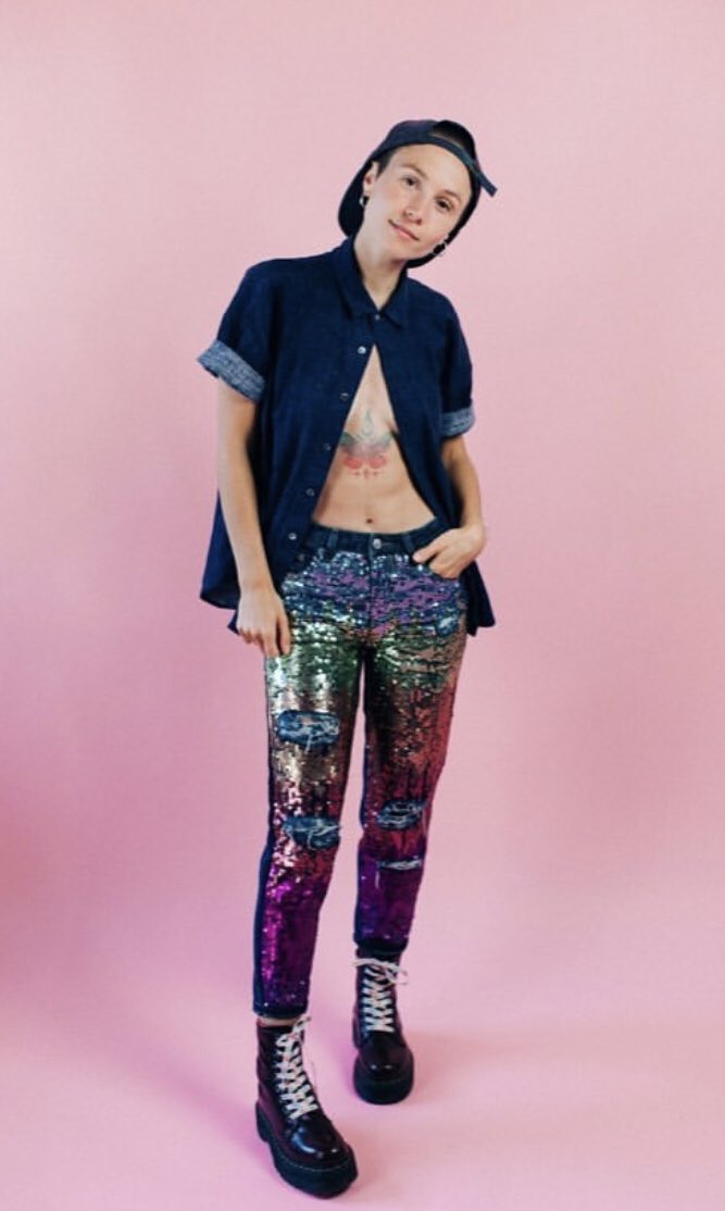 WayhaughtLunar's tweet image. DomP_C being their true authentic selves! 🌈💜🦋 

#DomP_C #StartTheWave #Pride2021 #WynonnaEarp #BringWynonnaHome