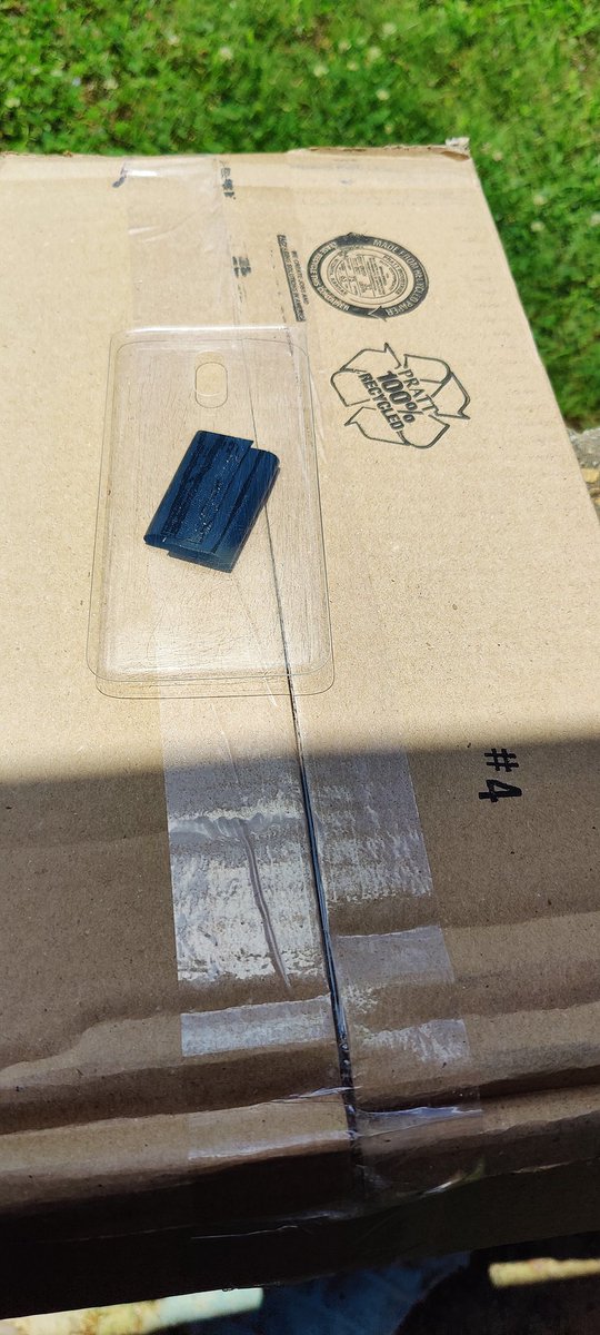 medicbeard's tweet photo. Back when I was an EMT, I spent down-time fixing phones for extra cash. (EMS=being broke) Today, with @ZacksJerryRig having laid the blueprint, I made a transparent red back for my 6t. Thank you for helping me tear-down at home. @oneplus should make that a color option. https://t.co/ZClX1oQmg5