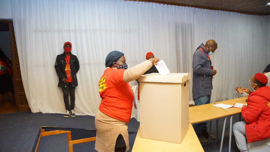 EFFKZN's tweet photo. AFTER much deliberation, the election process for the top five Harry Gwala Regional Command Team has finally been completed
@EFF_HarryGwala
@EFFSouthAfrica
#EFFRPAs https://t.co/WocRFWdqDG