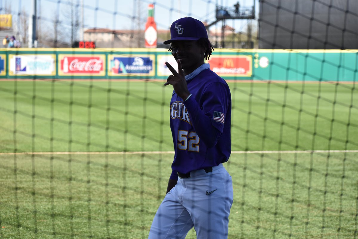 AlexattheBox's tweet image. Here are week 32's photos
#LSU #BaseBall 
@HilliardMakhail @hilliard_laws