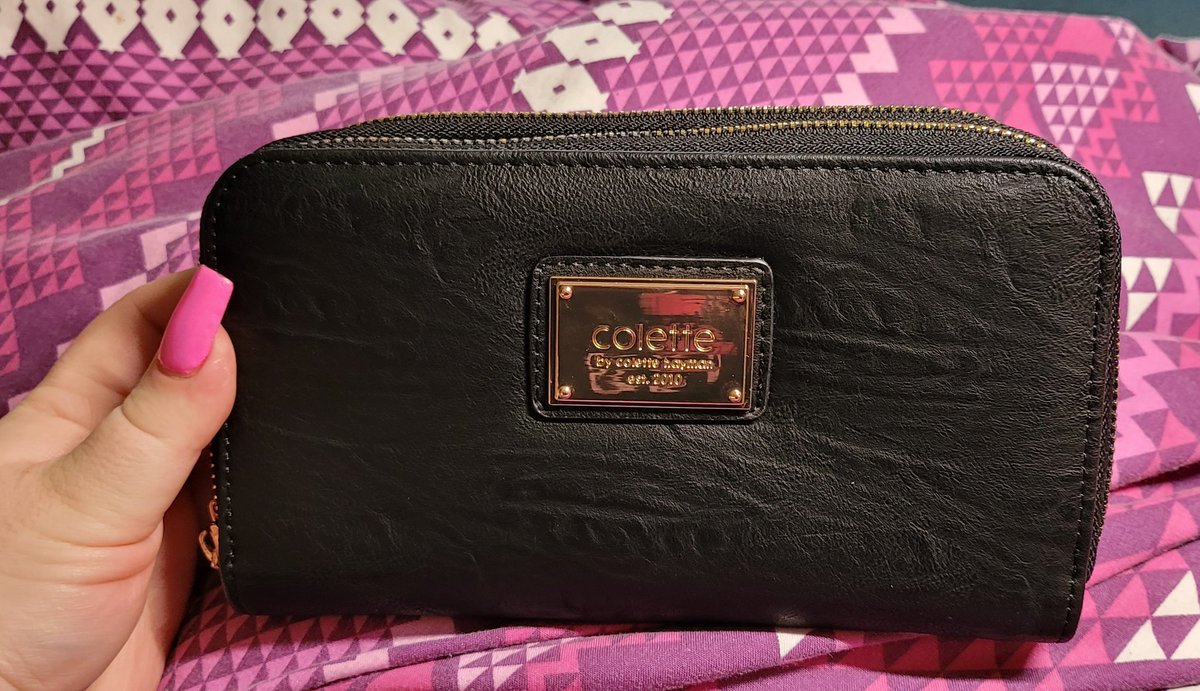 ItsErikabYo's tweet image. My new bag &amp;amp; wallet has arrived 🤩
colettebycolettehayman
#colettebycolettehayman #newbag #newwallet