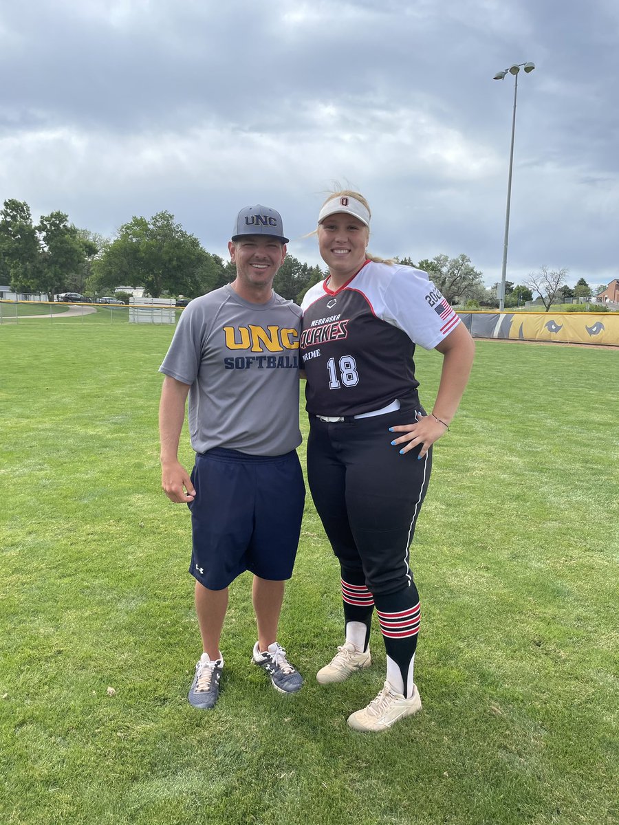 alexisjhubbard's tweet photo. Thank you @UNC_BearsSB for an amazing camp today!! I learned so many new drills and can’t wait to be able to use them!  @coach_simm @NEQuakesPechar @QuakesRecruit @NEQuakesSB @lseknightssbv https://t.co/XBZc8fBvzr