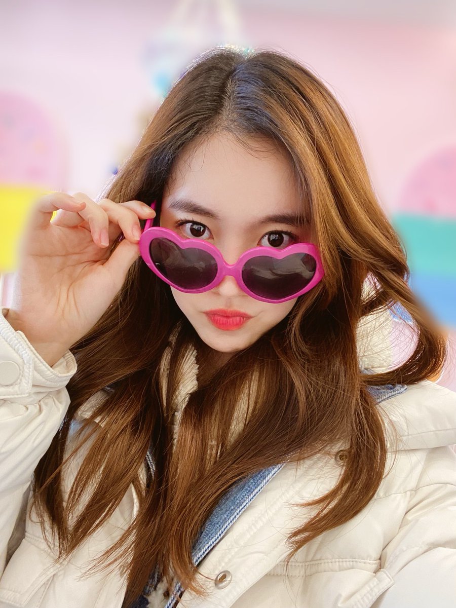 Jinseyeon's tweet image. 아니 이게 언제야

#월요일화이팅