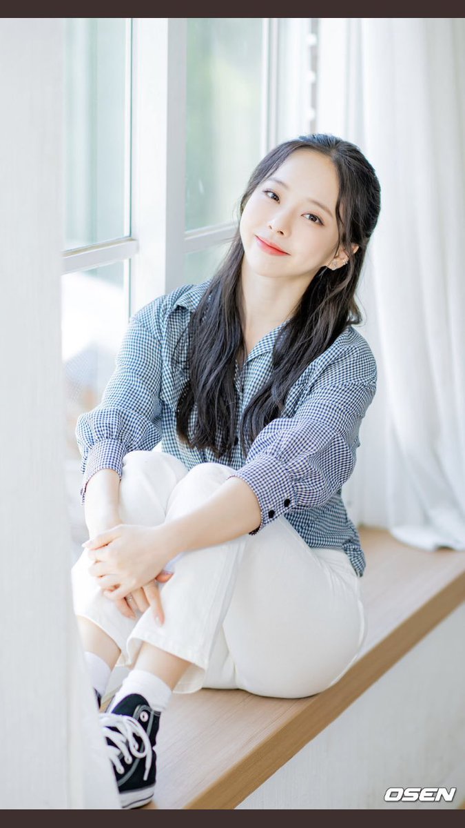 off (@tiny__vivi) on Twitter photo 