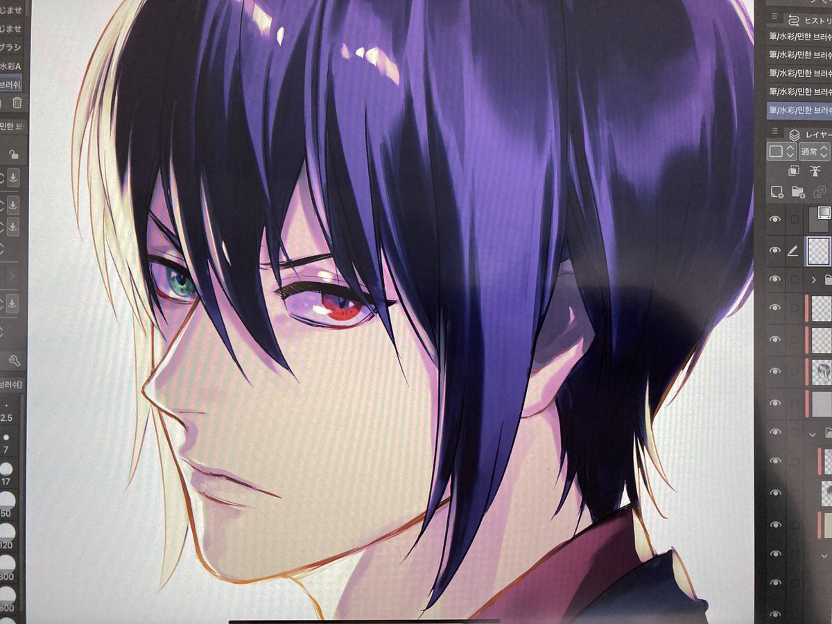 1boy male focus solo red eyes heterochromia looking at viewer purple hair  illustration images