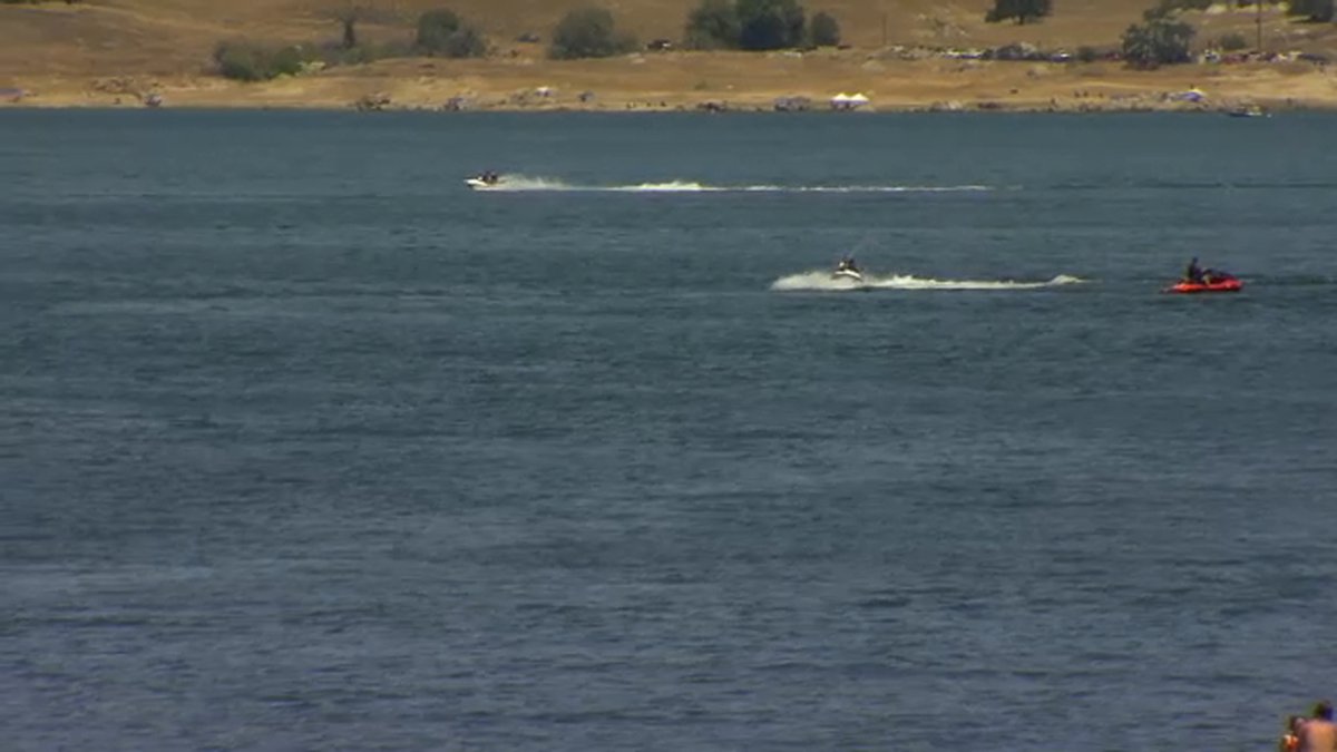 ABC30's tweet photo. #BREAKING 1 hospitalized after being pulled out of Millerton Lake
https://t.co/hCeKuPP0dp https://t.co/fHoVrW56hK