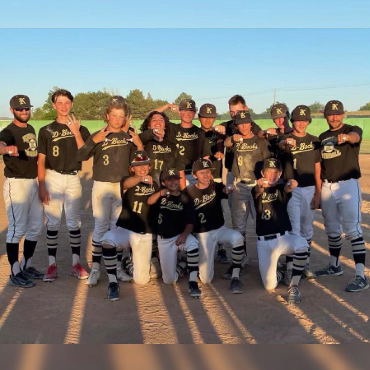 danny_green_10's tweet photo. Yesterday I had an opportunity to coach the Kuna D-Backs club for their tournament in Twin Falls. Thanks to my close friend head coach Chase Hernandez, and see how much the program I love has improved. It’s always an honor to wear Black and Gold⚫️🟡 #KunaBaseball #KavemenforLife https://t.co/D12DhsKK2w