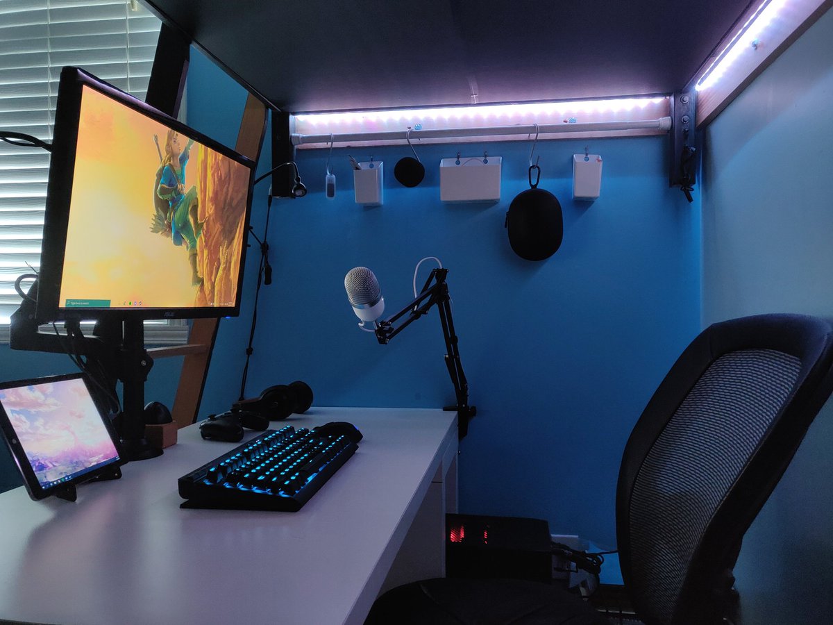 OurBoy22's tweet photo. Battlestation update- June 2021 https://t.co/6Uu8RhhpnM