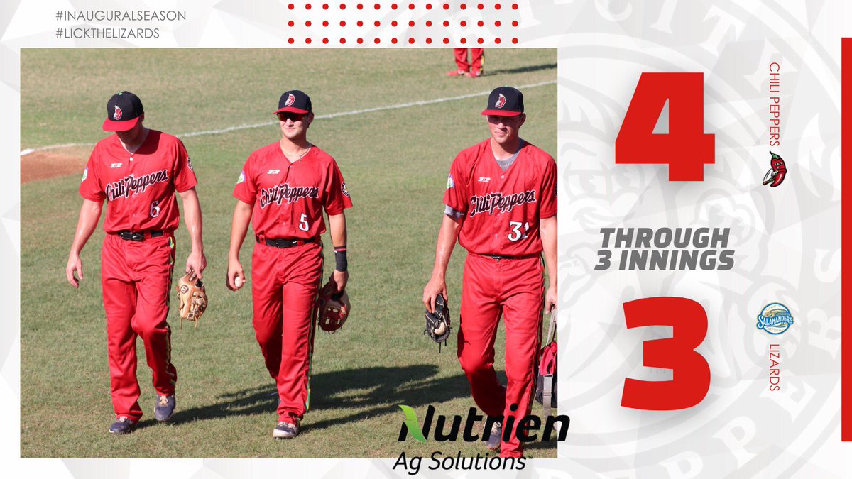 GoChiliPeppers's tweet photo. After 3 innings, we lead the @HSSalamanders 4-3! 😎🌶

#LicktheLizards
#SpiceBoysofSummer https://t.co/dVTdNCnPVb