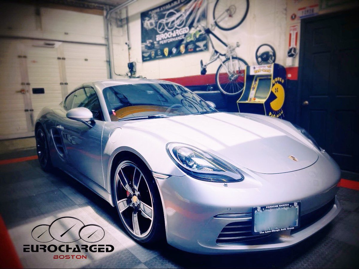 EurochargedB's tweet photo. This gorgeous Porsche Cayman with a manual transmission was in need of some extra spice, so we gave it a Stage 1 tune to help liven it up! 🔥 🔥 🔥

#eurochargedboston 
#eurocharged 
#eurochargedperformance #tunedbyjerry 
#porche 
#porchecayman 
#cayman 
#carsofinstagram https://t.co/KawKFcflV7