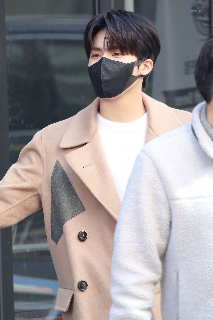 Hi <a href="/Twitter/">Twitter</a>, @TwitterSupport! 

We earnestly request a Twitter Topic for Park Jeongwoo (<a href="/treasuremembers/">TREASURE</a>) under Music and Radio > K-Pop Category.

Below are the list of his hashtags.
트레저 박정우 #박정우 #트레저박정우 #PARKJEONGWOO

Please consider our request, Thank you.