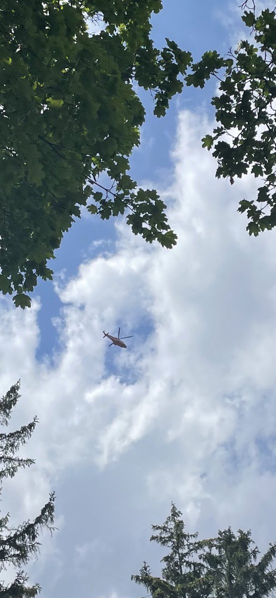 burnsurgeon1's tweet photo. Thanks @Ornge @HomerTien #criticall for transporting the severely injured, including most of the province’s major burn injured patients, to #rtbc @Sunnybrook @UofTTrauma @JohnTory #torytrauma. You guys are true professionals @Ameriburn https://t.co/8KjhqvonZV