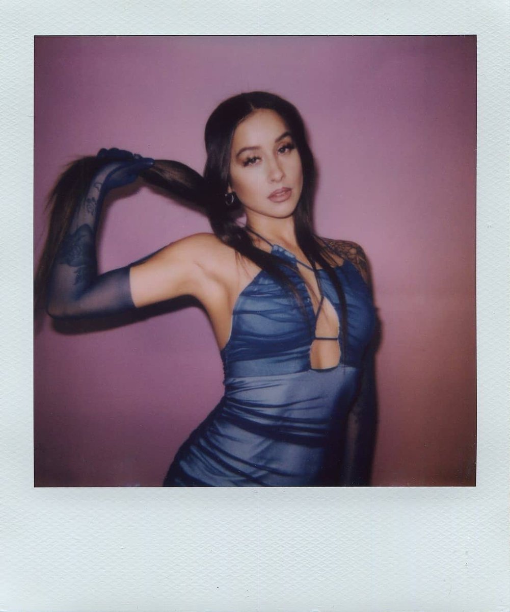 drosenthalbr's tweet photo. Denise via Instagram 💸 https://t.co/mghNKlhtb9