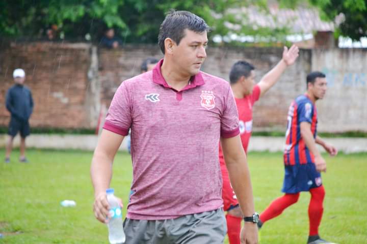 Richard67878648's tweet photo. EL PROFE SILVINO P. SERA EL DT COMO AYUDANTE FREDY F. PF CESAR PERALTA Y PREPARADOR DE ARQUEROS EL PROFE RODY CHAVEZ , MAÑANA ALAS 3 SERÁ LA PRESENTACIÓN EN EL CLUB 8 DE DICIEMBRE https://t.co/jNRqNPPpWP