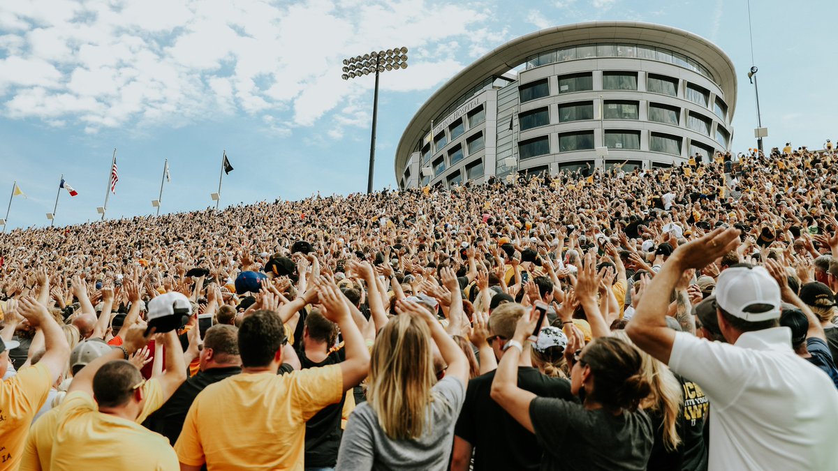 HawkeyeFootball's tweet image. There's no debate. #Hawkeyes