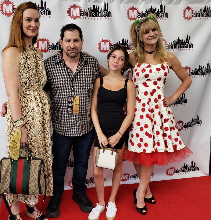 SamarahConley's tweet image. It was so great being back to NYC last night for the 1st time, in a long time, at Cinema Village for the Manhattan Film Festival screening of How Am I Doing
#MFF2021 #nyc #cinemavillage