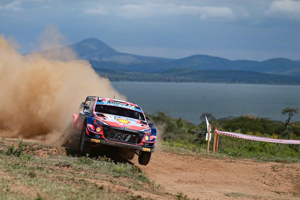 lynnmalonza's tweet photo. BREAKING: President Uhuru Kenyatta announces that an agreement has been reached between GoK, FIA and WRC to hold Safari Rally every year, until the year 2026
#WRCSafariRally2021 
#NaivashaRaha https://t.co/2dAyOeYbnR