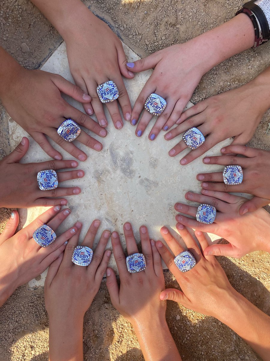 Heat 12U Claussen finished the weekend Class B State Runner Up with a 6-2 record. The two losses were to the eventual champions. Big wins, close games and comeback victories will be memories they keep with them forever. Congratulations girls, coaches, families and fans! 🥎