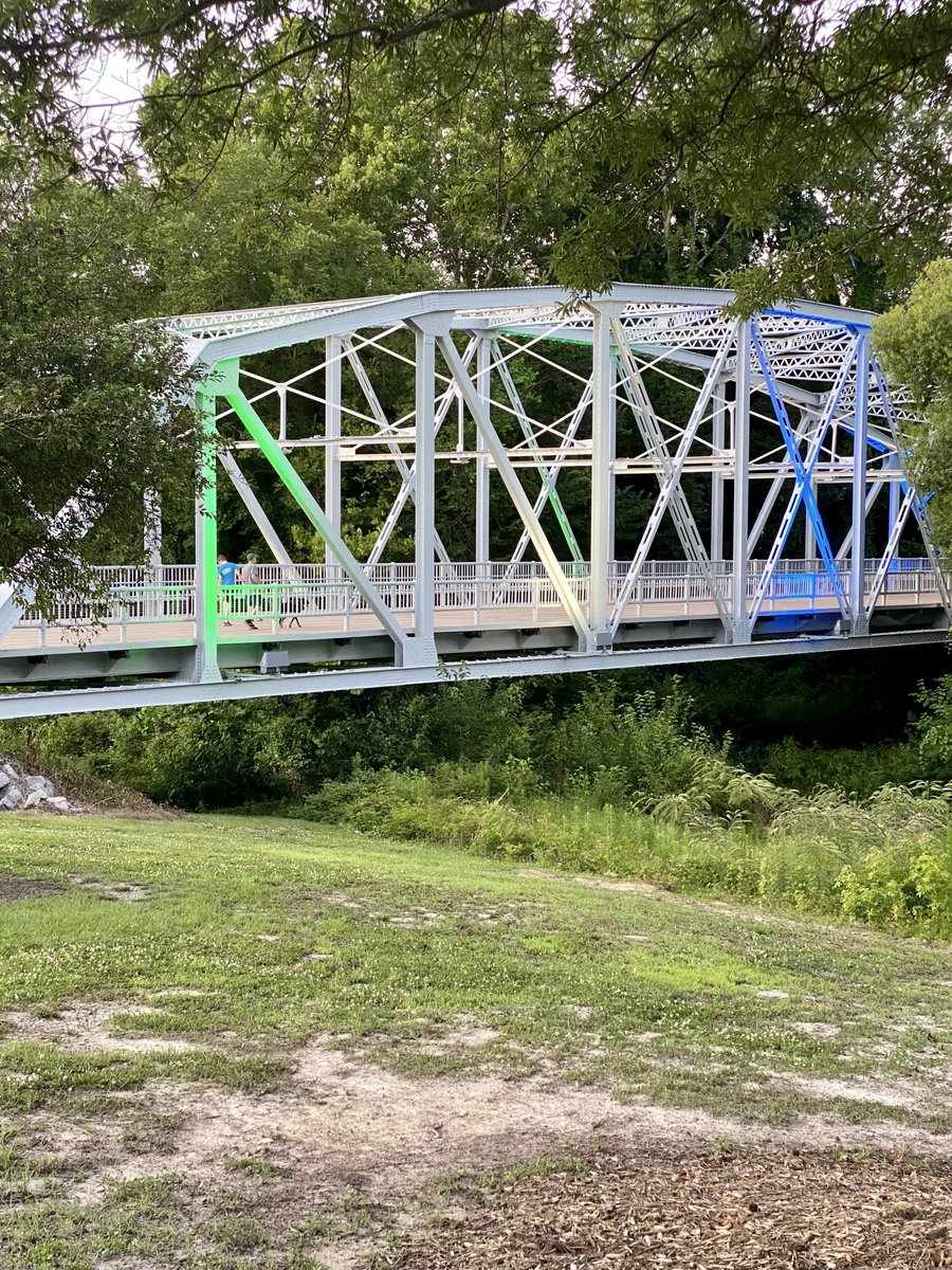 The Bridge at Town Common is lit up in Rose colors through Thursday! 💙💚 You do not want to miss it. Make sure you stop by to see it!

Thank you to Mayor Connelly and the City of Greenville for making this happen!