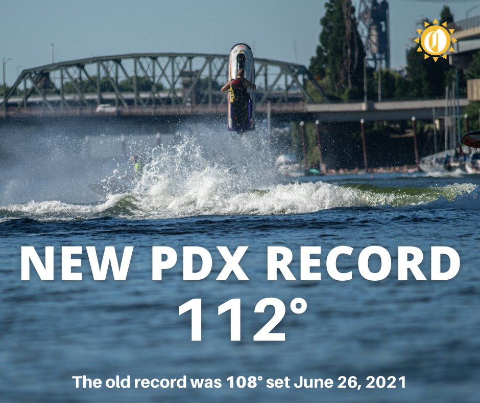 Oregonian's tweet image. Portland reached a new record temperature Sunday evening, hitting 112 degrees and breaking the previous record of 108 set on Saturday.

Read more here: oregonlive.com/weather/2021/0…