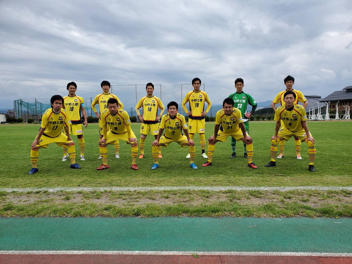 中野エスペランサ スポーツクラブ トップチーム 6 27 日 に行われた21長野県フットボールリーグ1部第5節の結果です 中野エスペランサ 1 5 アザリー飯田 2勝3敗となりました ご声援ありがとうございました 子どもたちを笑顔に 北信濃に夢と感動