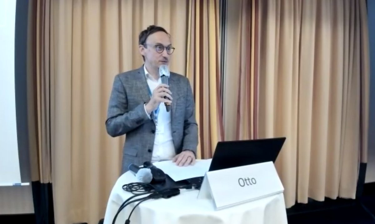 IÖR Vizedirektor Andreas Otto eröffnet das 13. DFNS.
IOER vice director Andreas Otto opens the 13th DFNS.
#LeibnizIOER #IOER <a href="/DRESDEN_concept/">DRESDEN-concept</a> dfns2021.ioer.info/programm/