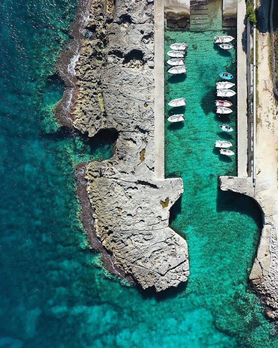ItalyInTheHeart's tweet photo. 🇮🇹 Porticciolo Di Andrano, Lecce, Puglia
📷 @francescarollo
#porticciolodiandrano #lucce #puglia #apulia #andrano #porticciolo #marina #boats #barchi #buongiorno #goodmorning #sea #mare #beautiful #instagood #photooftheday #travel #travelplace #travelphoto #italyintheheart https://t.co/Sf9Hu343mm