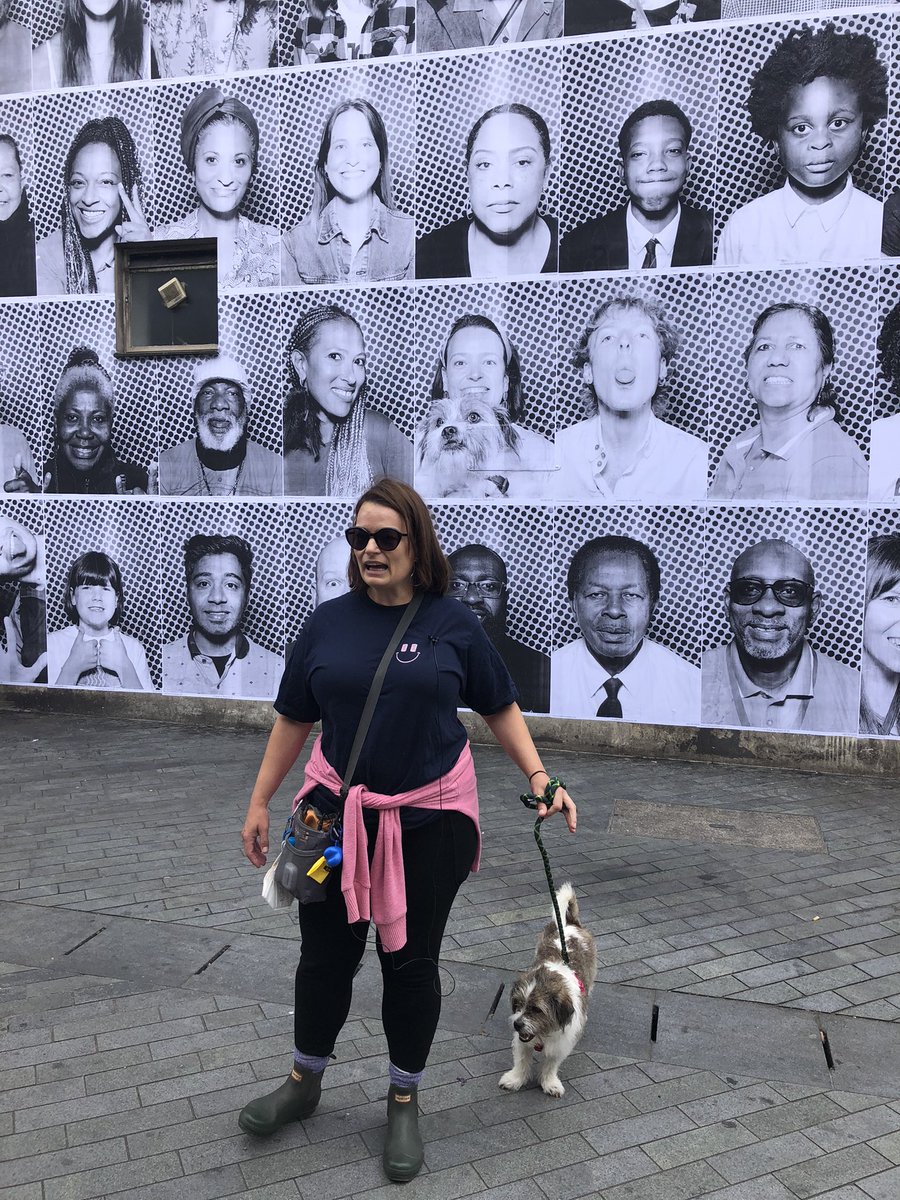 JaneCanDoSE4's tweet photo. Great to see the lovely Renata @HungryLarder & Howie 🐶 under their gorgeous #InsideOutLondon portrait-such a fantastic project on Catford Town Hall #IamLewisham #CelebratingDiversity https://t.co/dUGjm91HIx