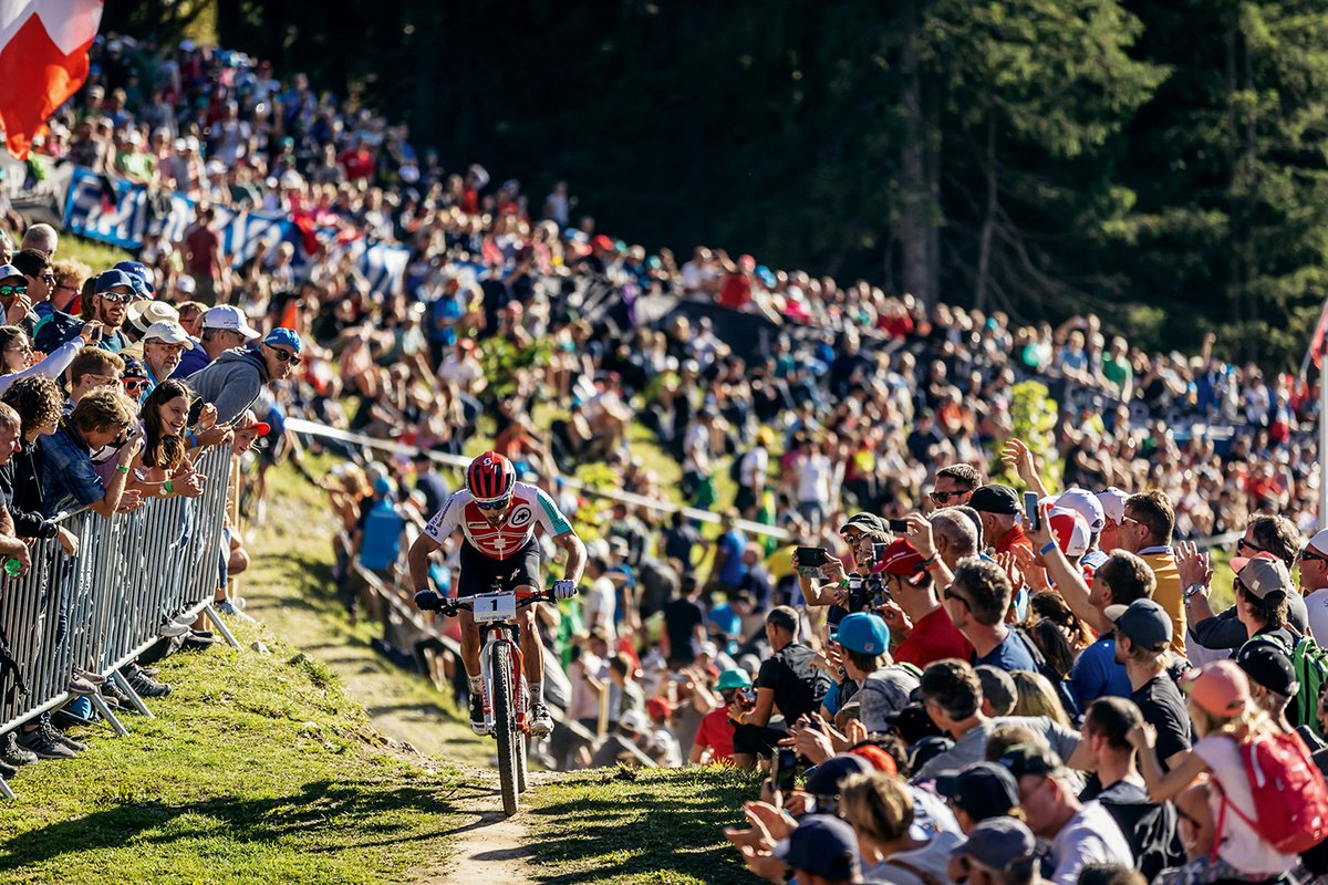 EHSM_Magglingen's tweet photo. L’étude «Sport d’élite en Suisse 2019» montre la situation de la politique suisse en matière de sport d’élite en 2019 ainsi que l’évolution depuis 2011. L'étude a été présentée ajd par la conseillère fédérale @Violapamherd lors d'une conférence de presse. https://t.co/tKUQfSljoF https://t.co/TjLdXrehrt
