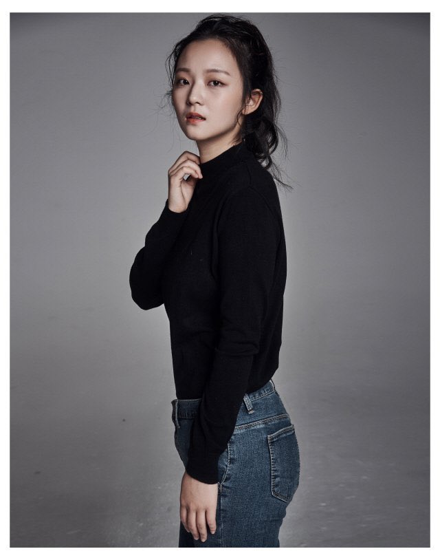 DramalandNew's tweet photo. [📢] 28.06.21 | A atriz #JangSungYoon (#LoveSceneNumber, #SKYCastle) confirmou estrelar seu primeiro papel principal em '#ADifferentWoman', que será lançado pela skyTV, IHQ &amp; BOXMEDIA.

Não temos data de lançamento ainda.

🗞: https://t.co/yG2aSM91x3 https://t.co/teWEFxhQkP
