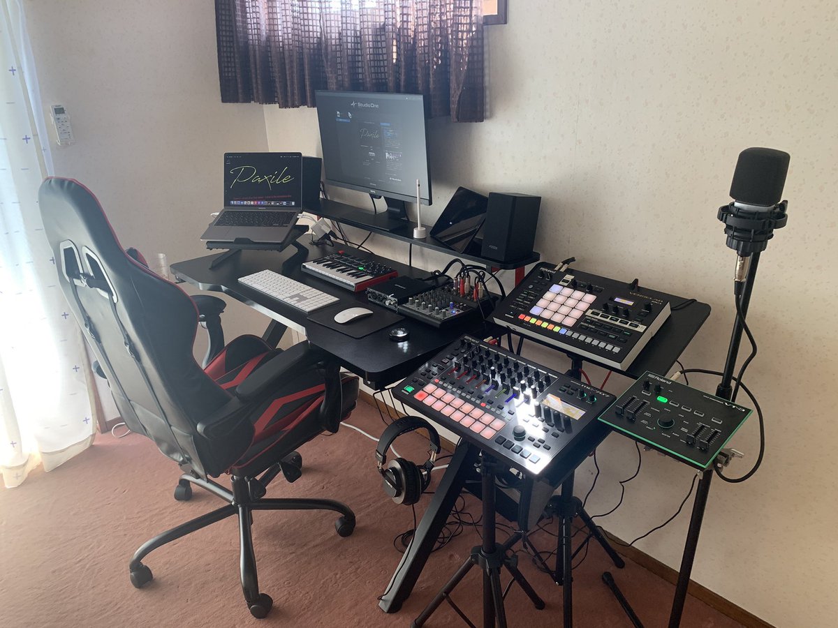 freaks_market's tweet photo. 最近、 Roland製品が多くなって回し者みたいになってるwww
#Roland
#ローランド
#mc707
#mv1
#Vdrums
#TD50
#spdsx
#pm03
#Rubix22
#hs5 https://t.co/QQG0n11mov