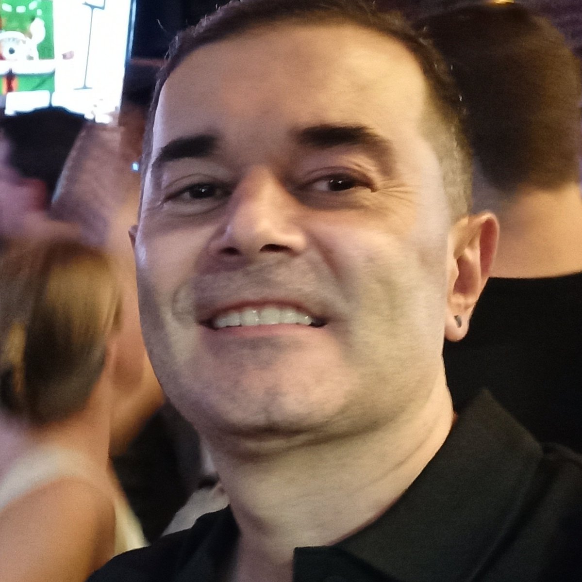 jaimeposada's tweet photo. #NuevaFotoDePerfil https://t.co/zWLdJDMJII